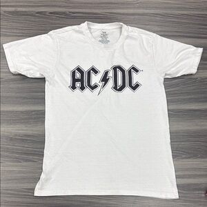 AC/DC White‎ Short Sleeve Tee, Size Medium